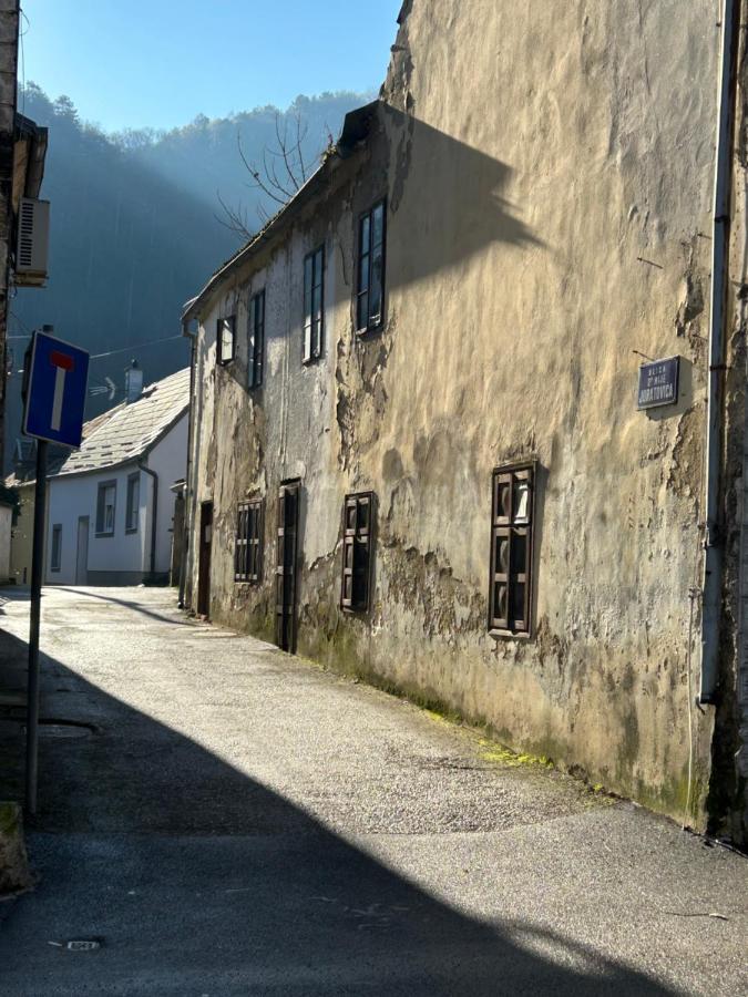 Apartmani "Stari Grad - Samobor" ภายนอก รูปภาพ