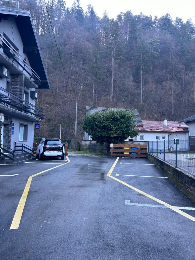 Apartmani "Stari Grad - Samobor" ภายนอก รูปภาพ