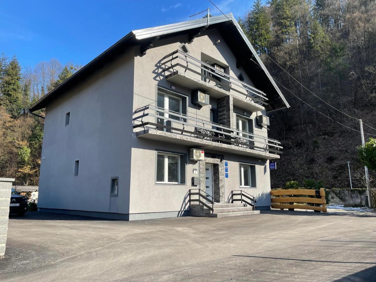 Apartmani "Stari Grad - Samobor" ภายนอก รูปภาพ